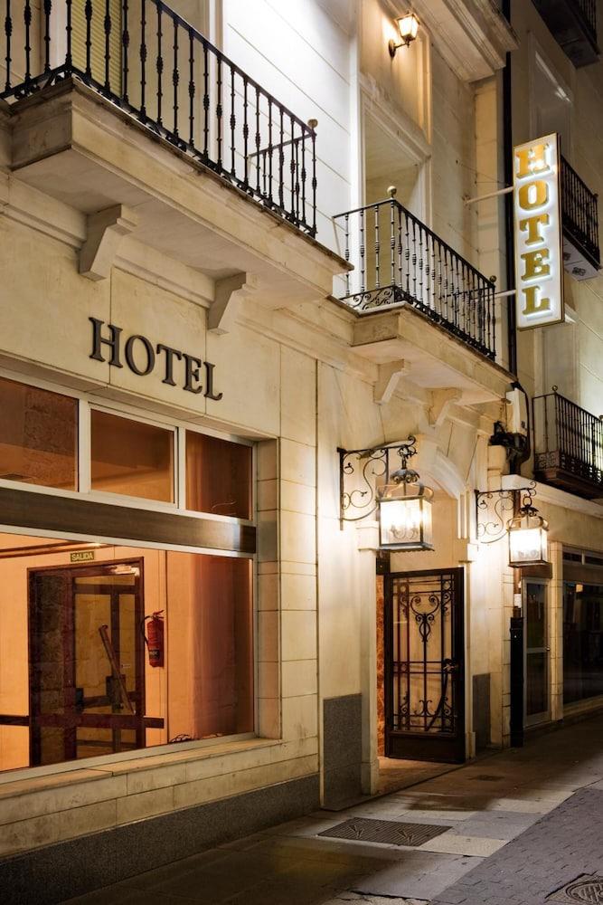 Hotel Roma باياذوليد المظهر الخارجي الصورة