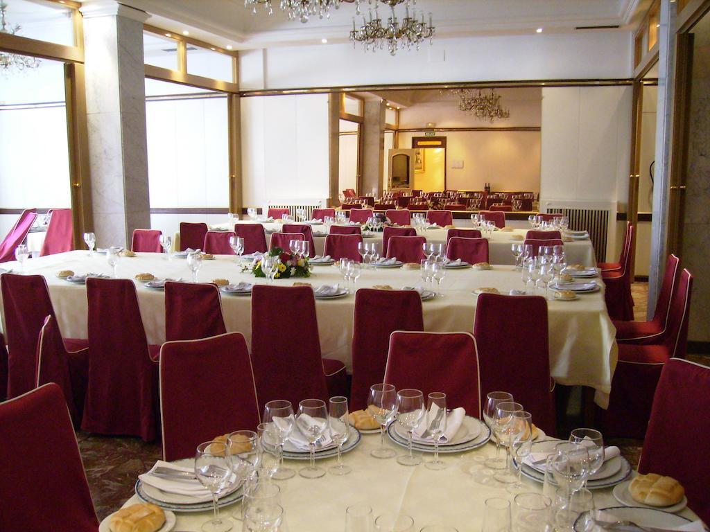 Hotel Roma باياذوليد المظهر الخارجي الصورة
