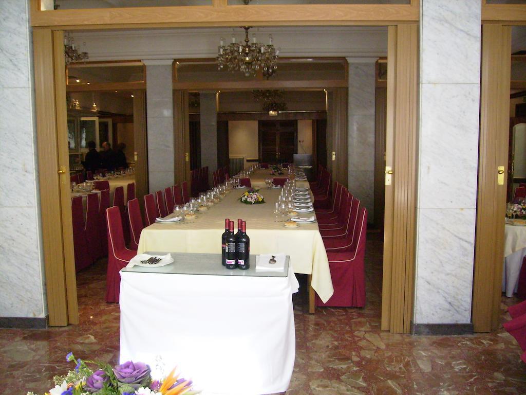 Hotel Roma باياذوليد المظهر الخارجي الصورة